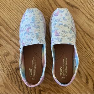 Girls Toms size 3.5 unicorn classic shoes